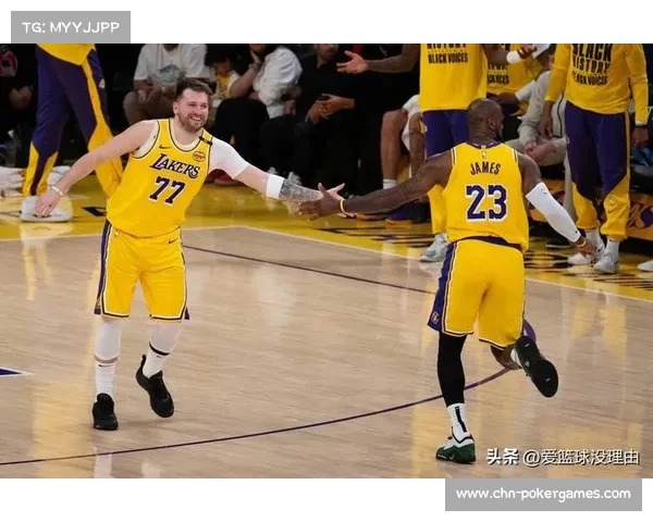 东契奇半场砍19+8+5，湖人紧咬76人比分